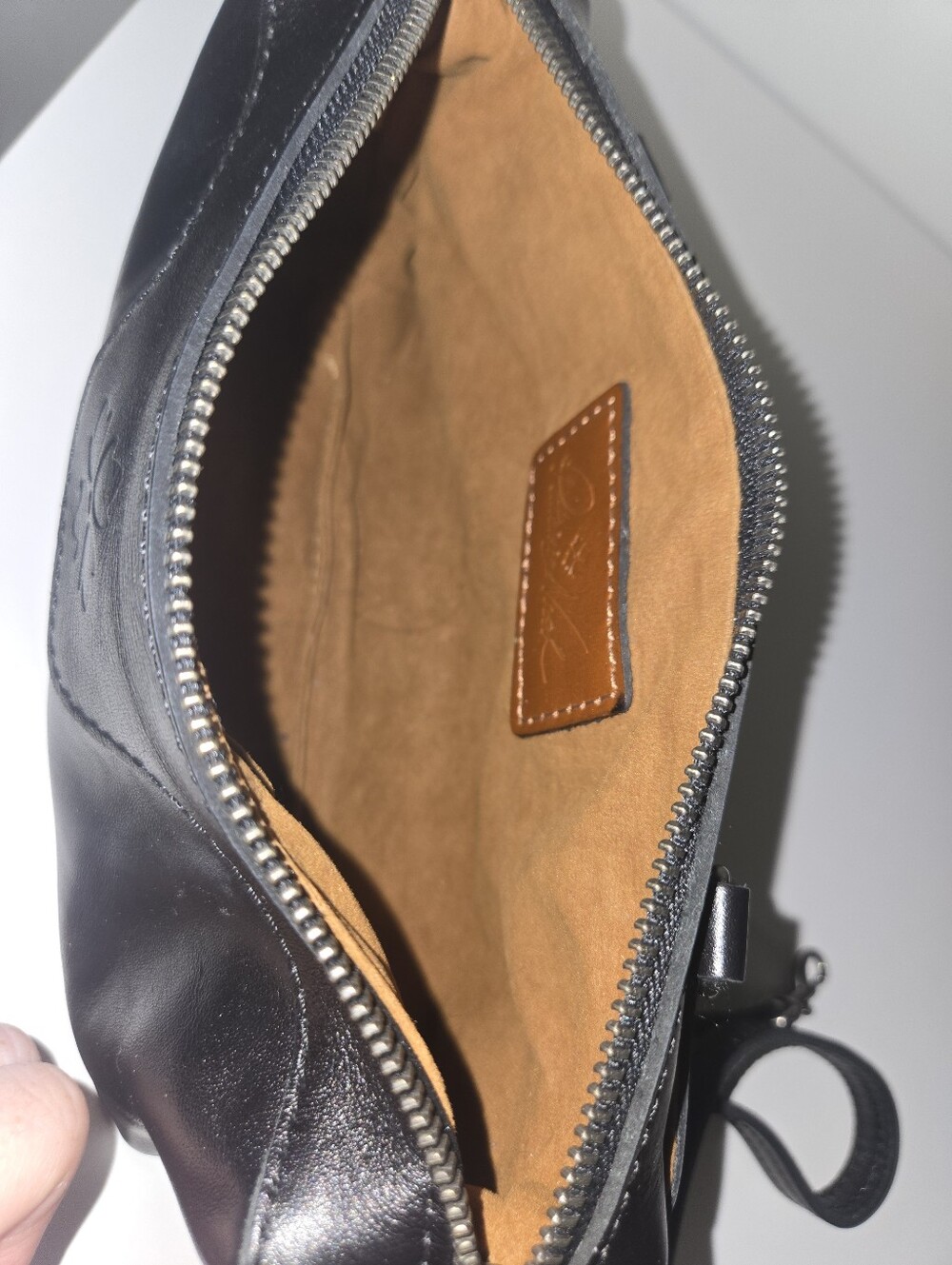 Patricia Nash Leather Joliet Pouch Crossbody Black - Picture 5 of 11